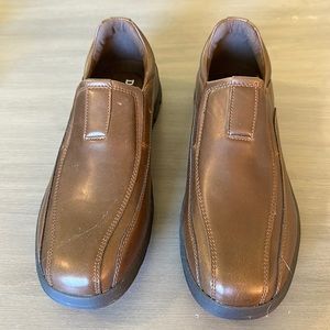 Dark brown leather dress shoes size 8 medium for men